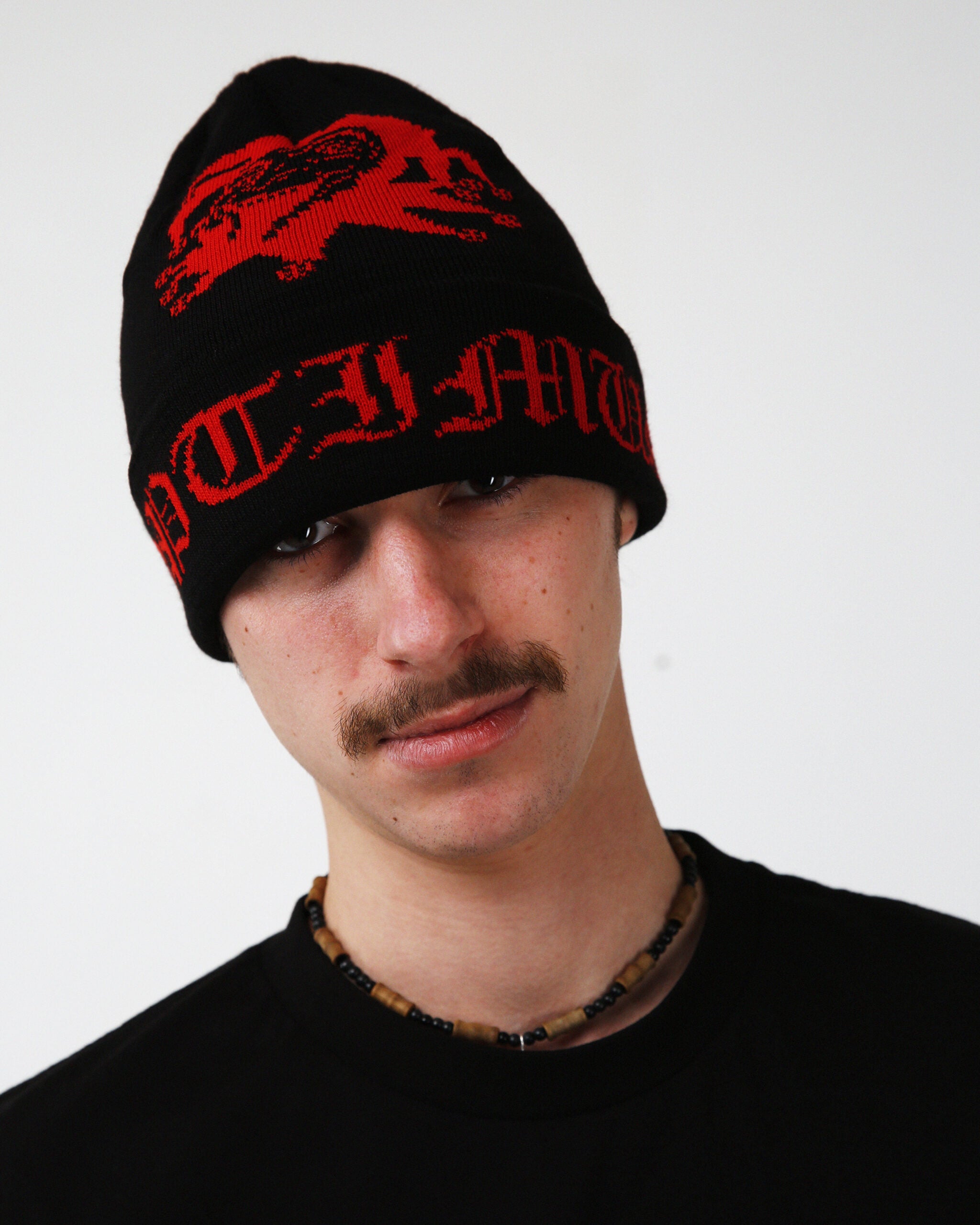 BEANIE "JESTER" BLACK/RED